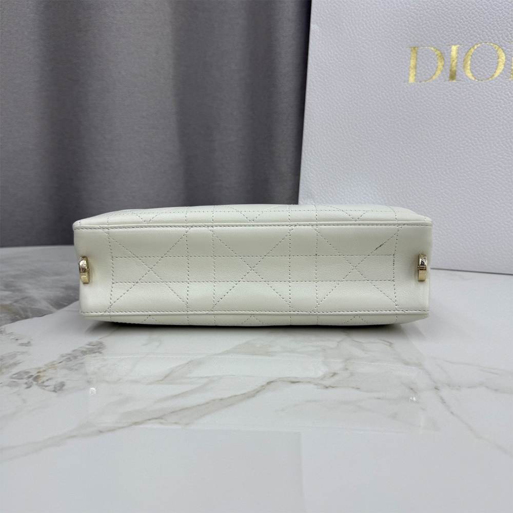 D10r Trianon Bag with Chain