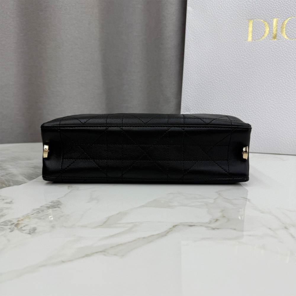 D10r Trianon Bag with Chain