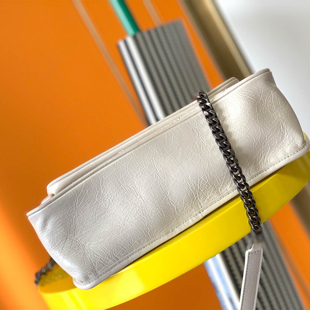 Y51 NIKI medium in vintage leather