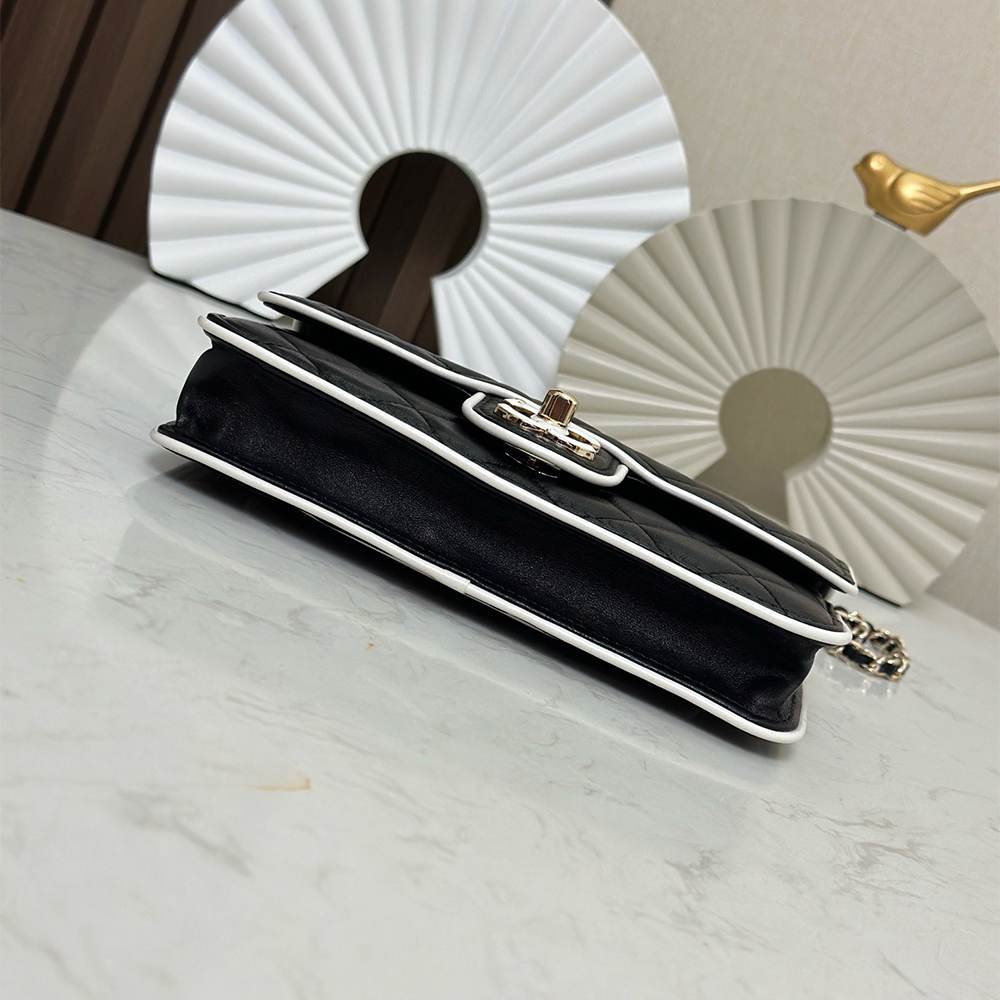 Ch**el Wallet on Chain(HIGH-END GRADE)