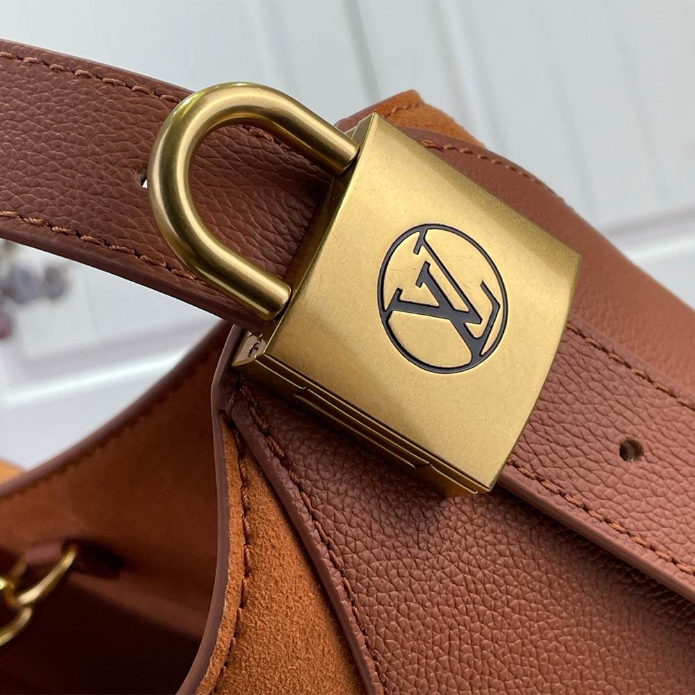 LV Low Key Hobo MM(HIGH-END GRADE)