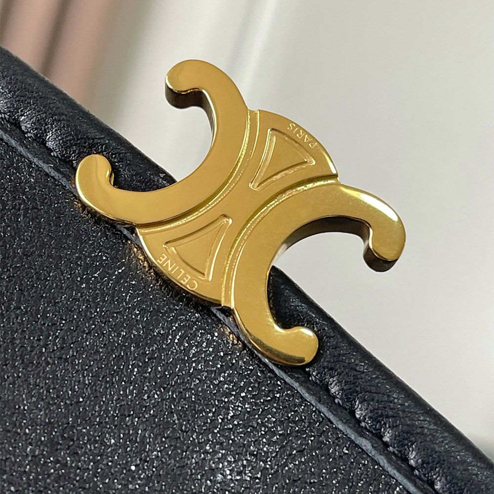 Ce1i*e LITTLE HALFMOON SOFT TRIOMPHE IN S*pPLE SHINY LAMBSKIN(HIGH-END GRADE)