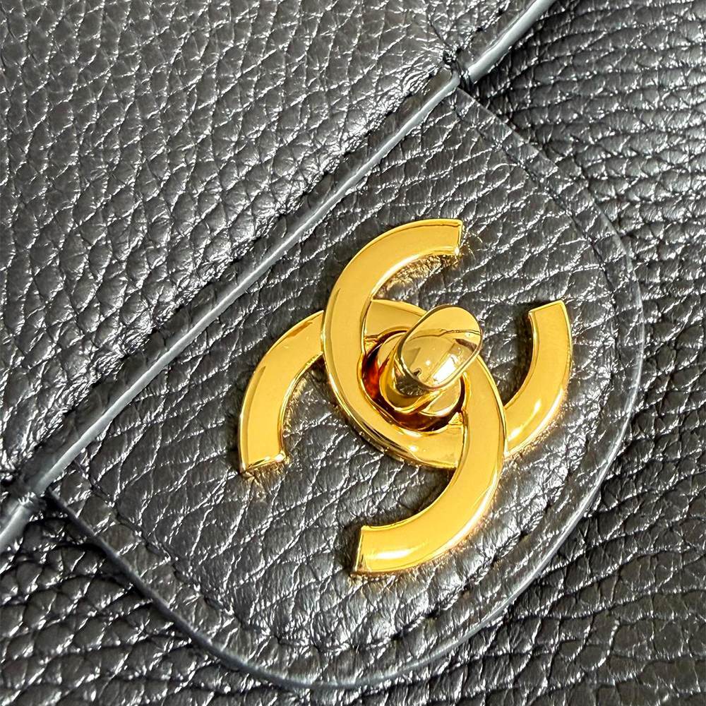 Ch**el Maxi Flapbag(HIGH-END GRADE)