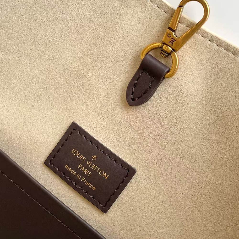LV Low Key Hobo PM