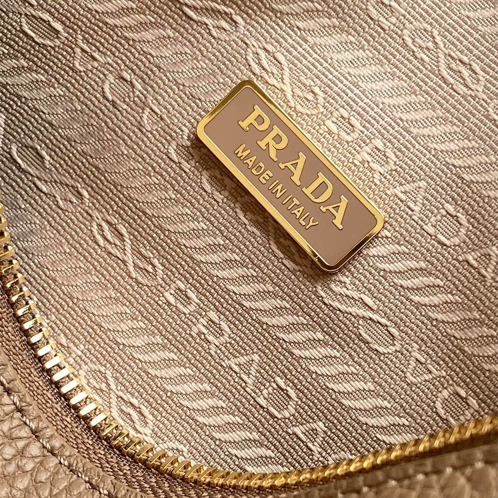 Pra*a Small leather bag(HIGH-END GRADE)