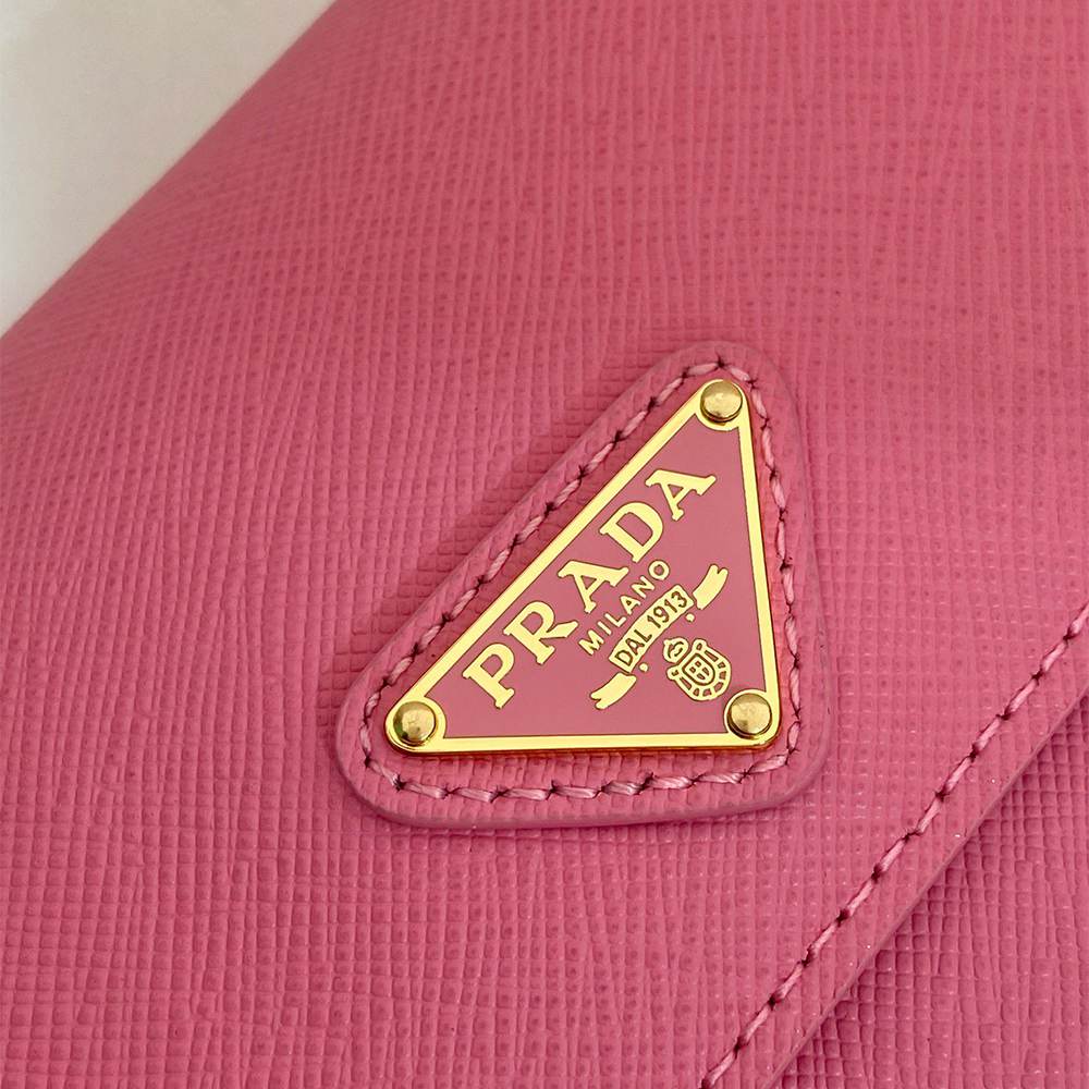 Pra*a Saffiano leather mini-bag(HIGH-END GRADE)