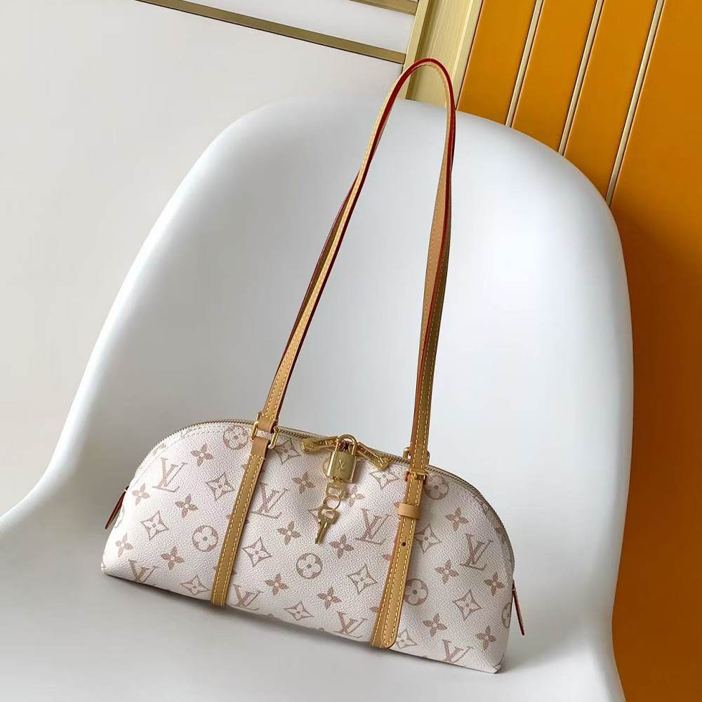 LV Squire East West