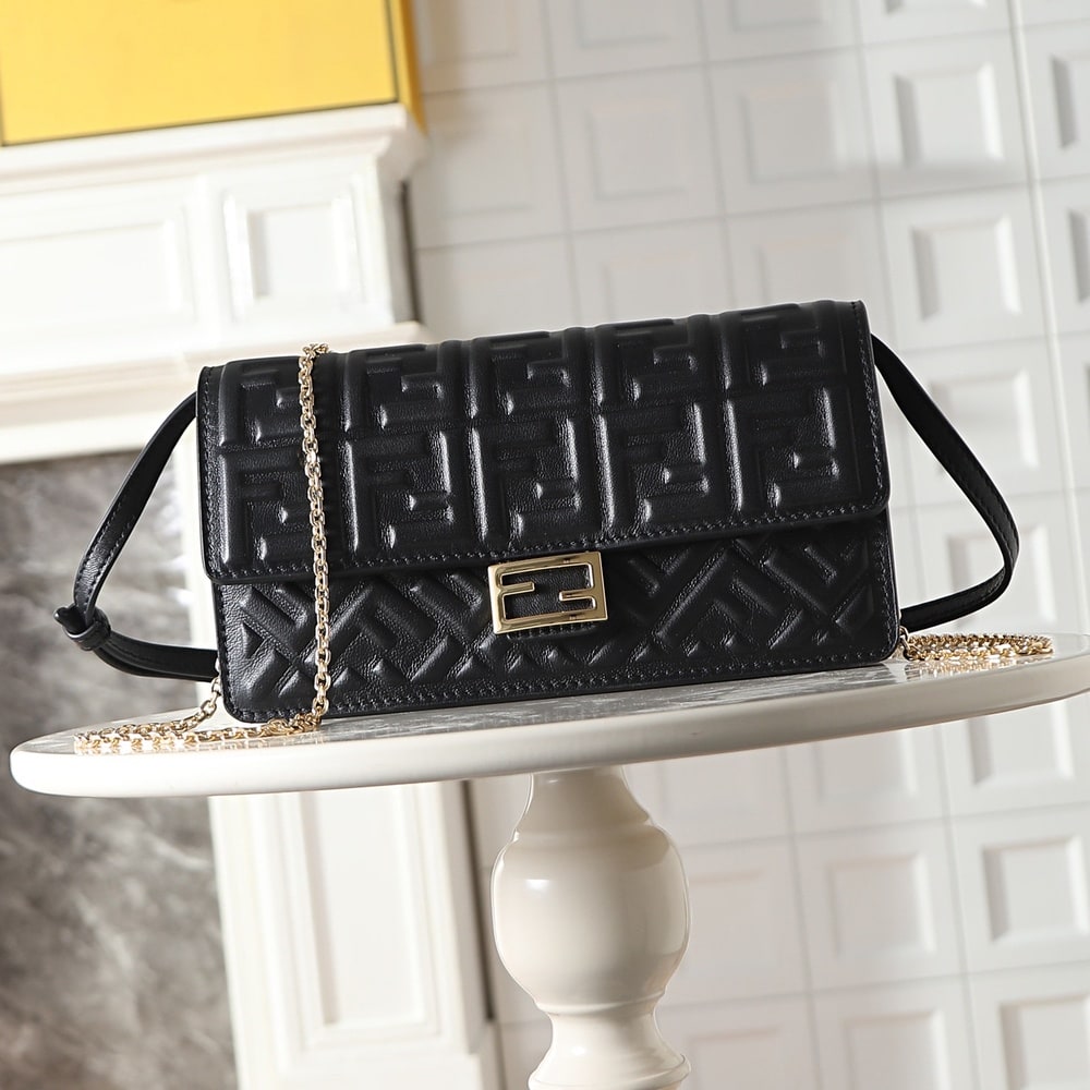 F**di Wallet On Chain Baguette(HIGH-END GRADE)