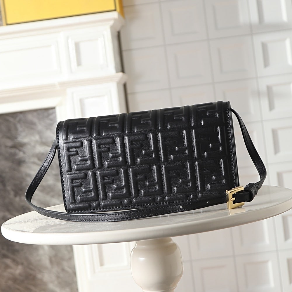 F**di Wallet On Chain Baguette(HIGH-END GRADE)