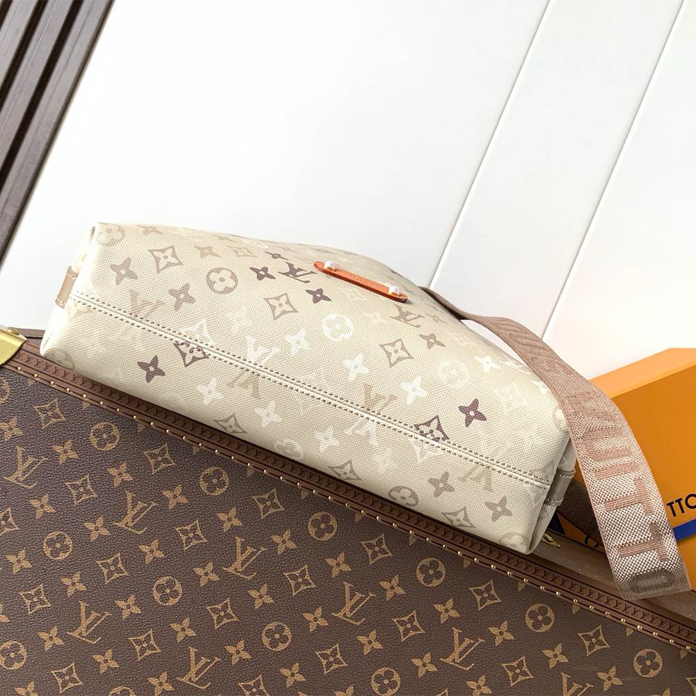 LV Vagabond Hobo
