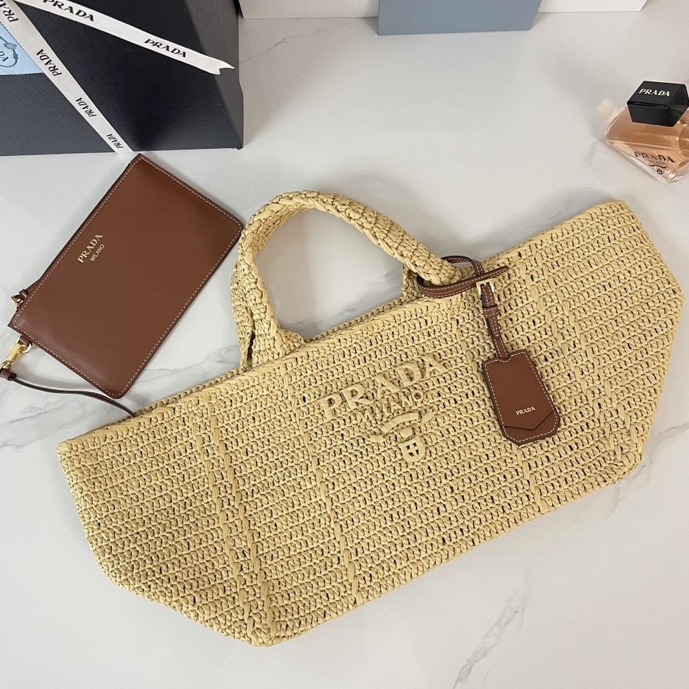 Pra*a Large crochet tote bag with leather details(HIGH-END GRADE)