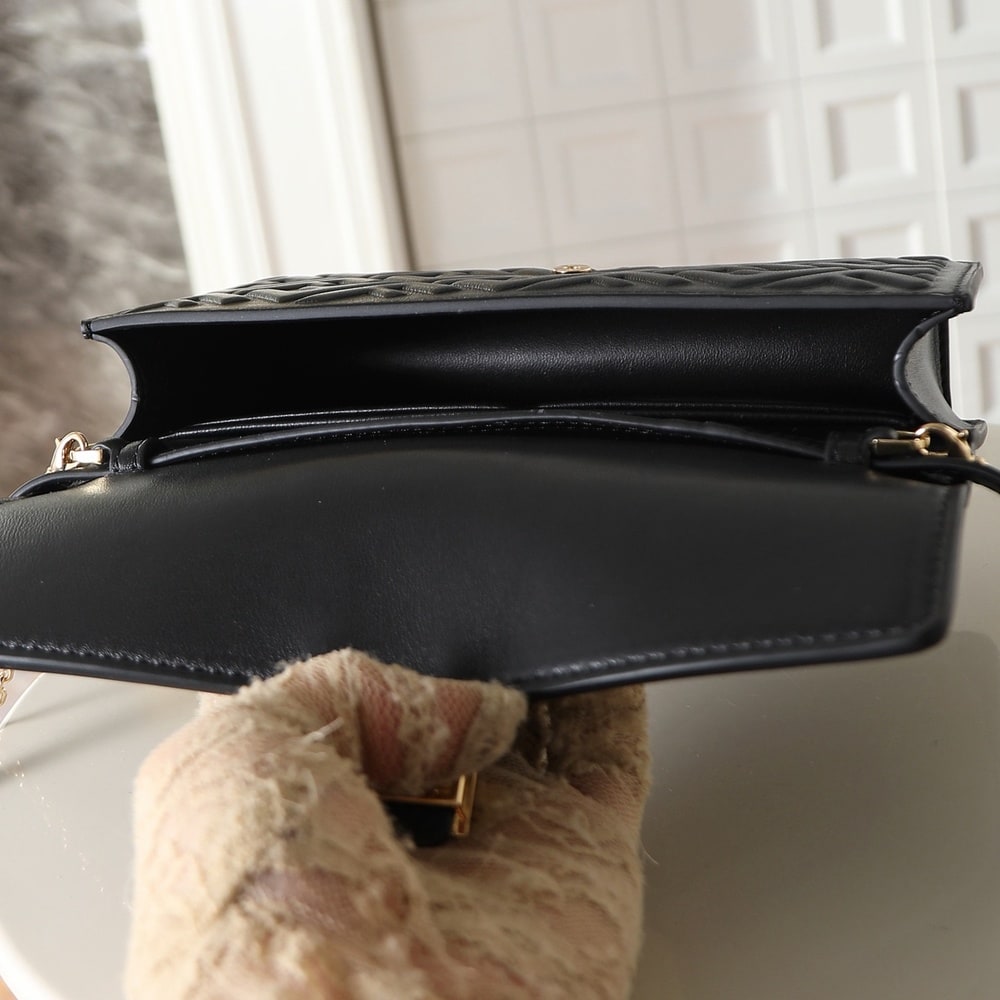 F**di Wallet On Chain Baguette(HIGH-END GRADE)